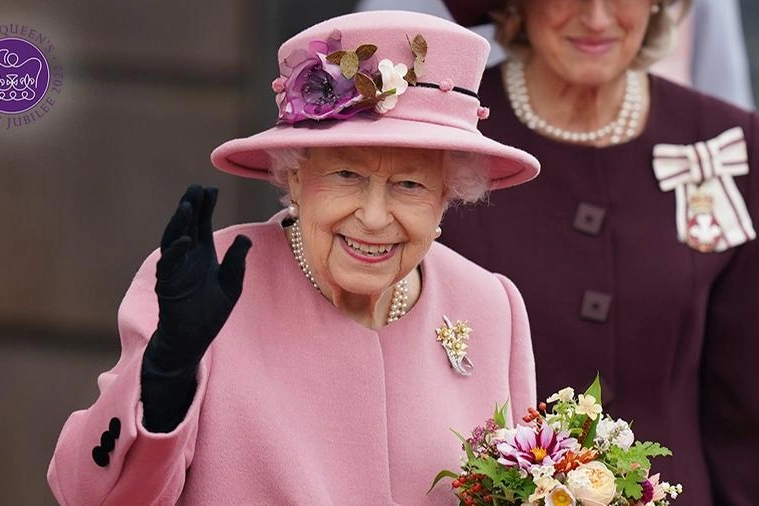 Elisabetta II festeggia un record: 70 anni di regno