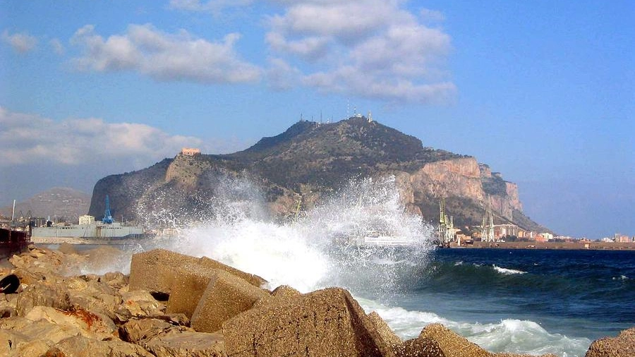 Uno scorcio dell'isola di Pantelleria (Ansa)