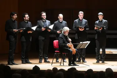 Bologna Festival, il musicista Jordi Savall inaugura la nuova stagione al Manzoni