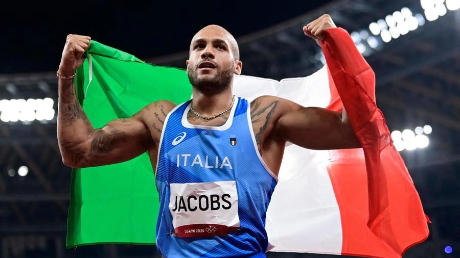 Marcell Jacobs dopo il trionfo (Ansa)