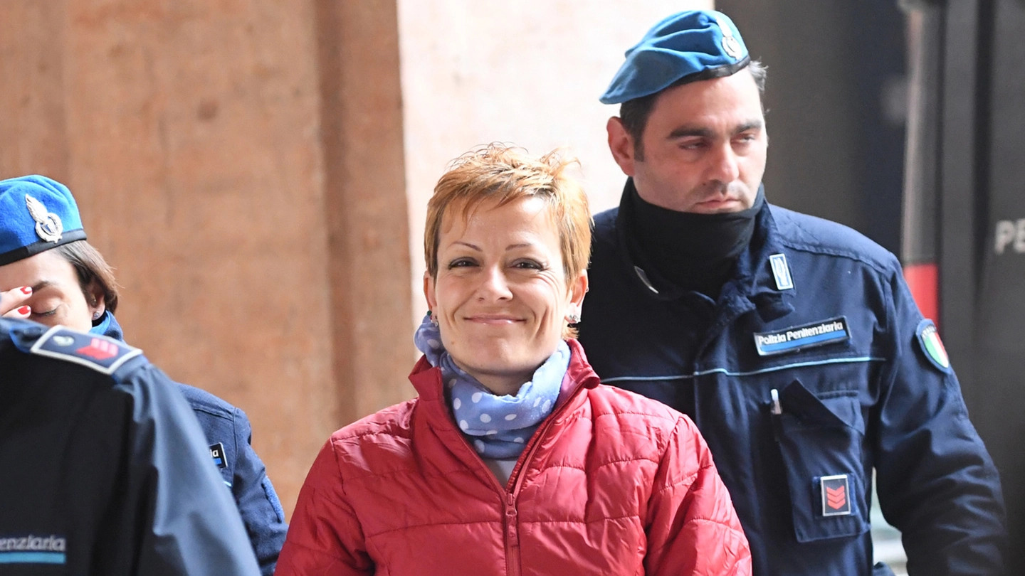 Daniela Poggiali in tribunale a Bologna (foto Schicchi)