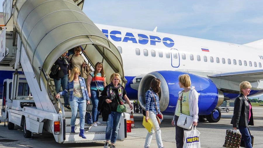 L’arrivo dei russi all’aeroporto di Rimini