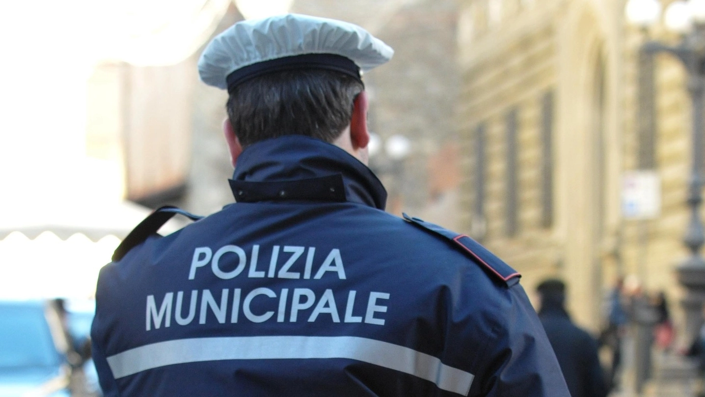 Polizia municipale (Foto di repertorio Castellani)