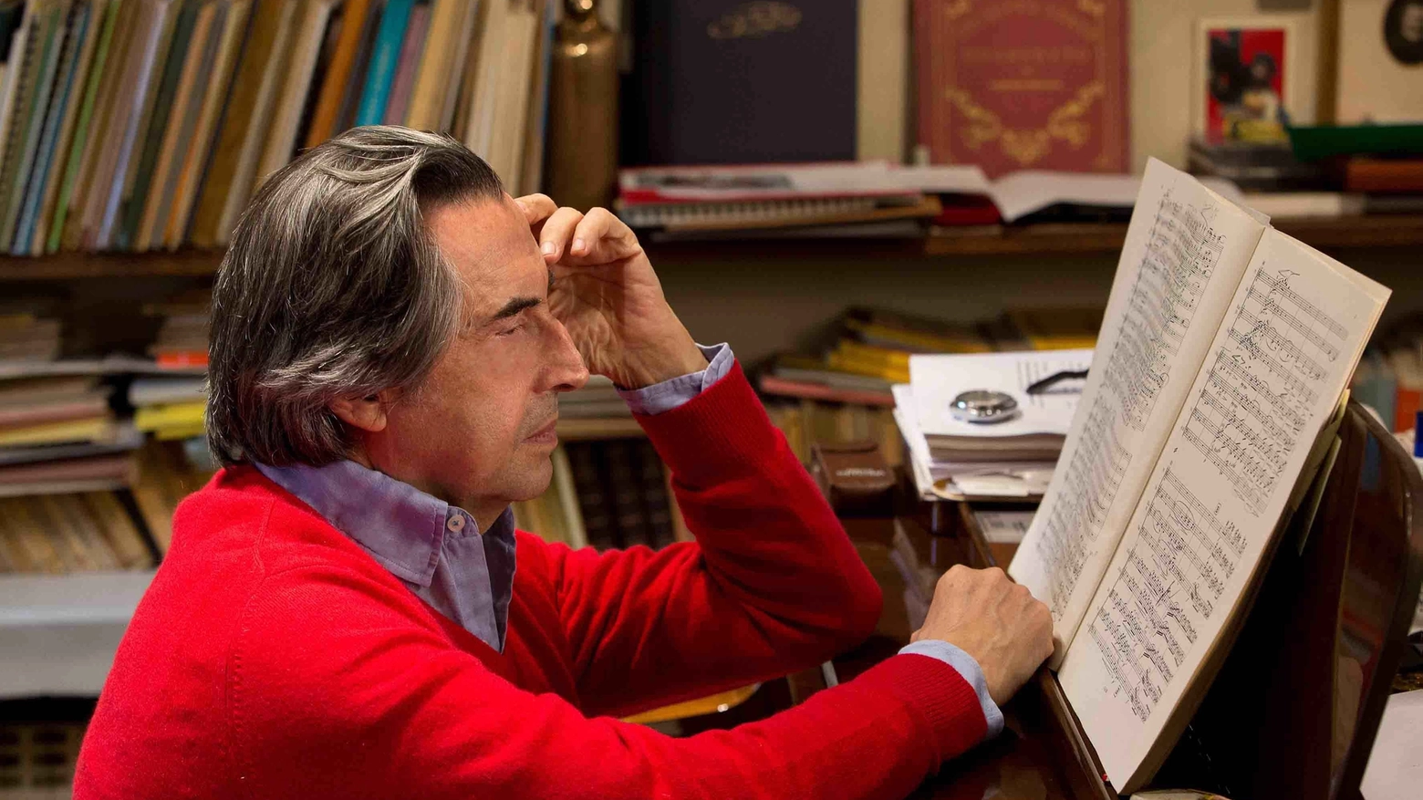 Il maestro Riccardo Muti al pianoforte