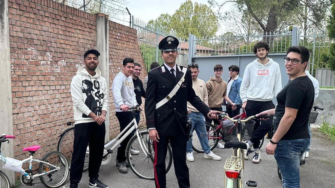 Le biciclette rubate recuperate dagli studenti