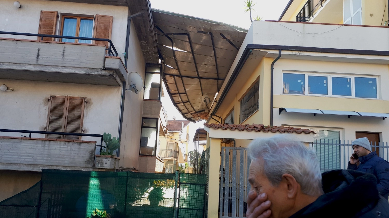 Casa scoperchiata in via Capri a San Benedetto