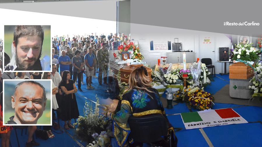 Funerali dei paracadutisti a Reggio Emilia 