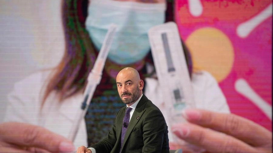 Il direttore di malattie infettive del policlinico San Martino di Genova, Matteo Bassetti 