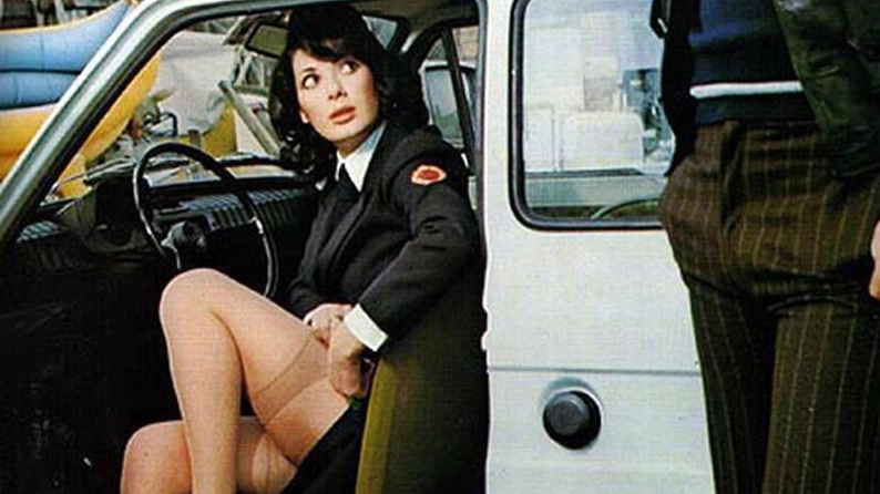 MEMORABILE Vigilesse e poliziotte sexy spopolavano nelle commedie degli anni ‘80. Nella foto Edwige Fenech