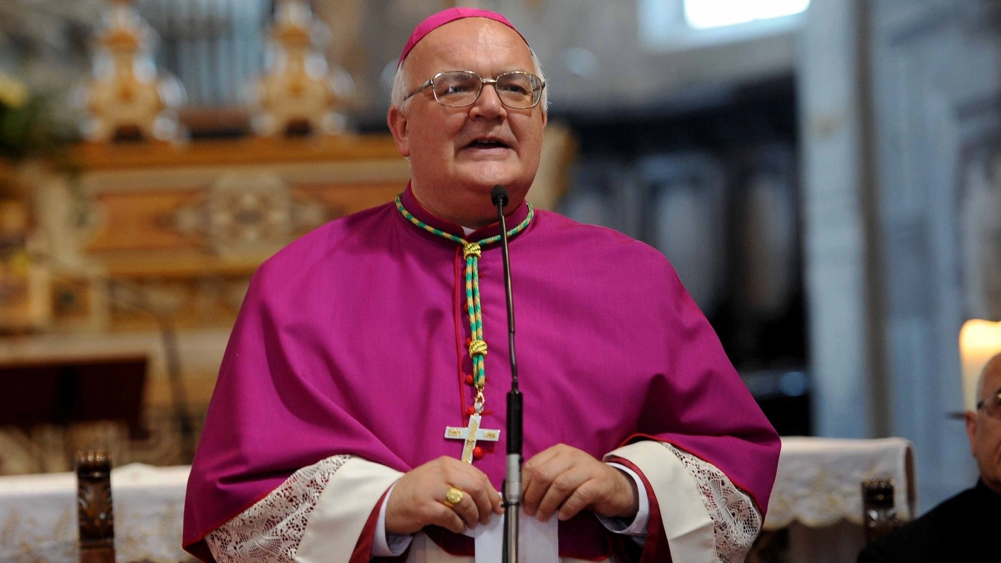 L’arcivescovo Gian Carlo Perego (foto Businesspress)