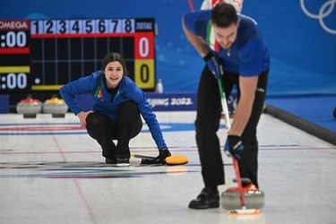Le regole del curling: come funziona lo sport che fa sognare l'Italia alle Olimpiadi