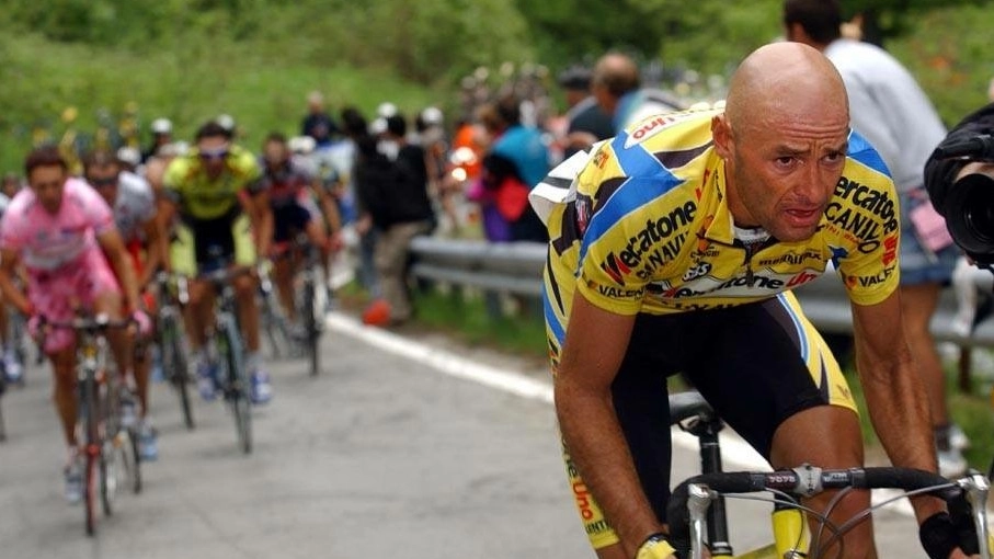 Marco Pantani nel '98 vinse Giro d'Italia e Tour de France