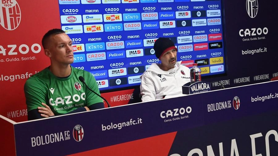 Skorupski insieme a Mihajlovic nella conferenza stampa alla vigilia di Milan-Bologna