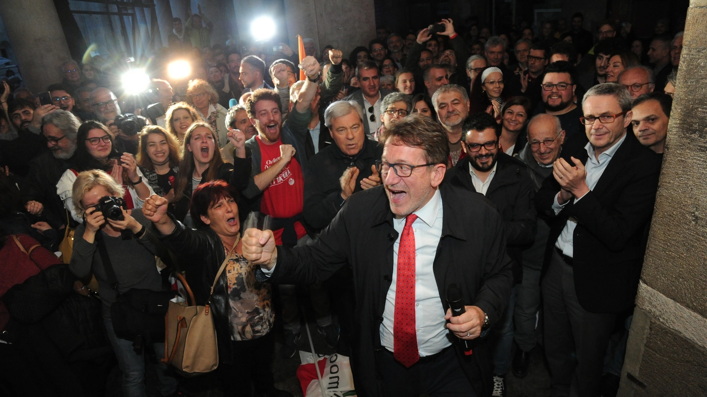 Il sindaco uscente del Pd oltre il 53%. A Sassuolo, dopo 5 anni, il centrodestra torna al governo del paese. Storico ballottaggio a Carpi