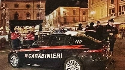 L'intervento dei Carabinieri in piazza del Popolo