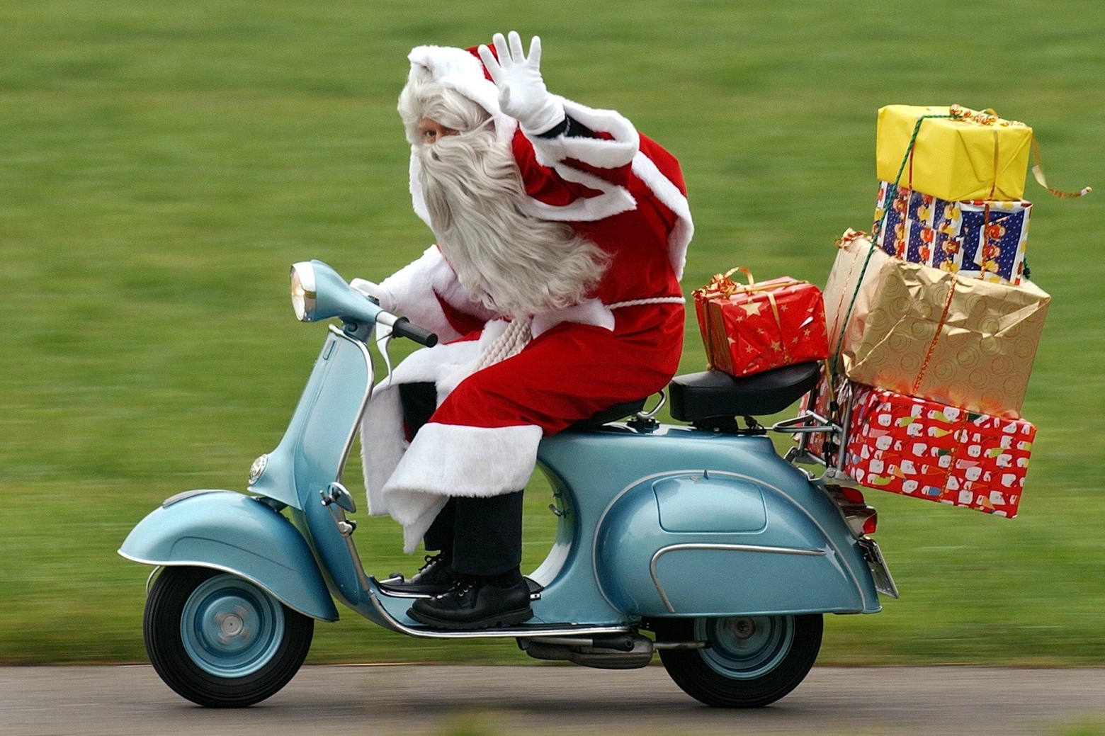 Babbo Natale quest'anno porta più regali in Emilia Romagna: previsto un +11%