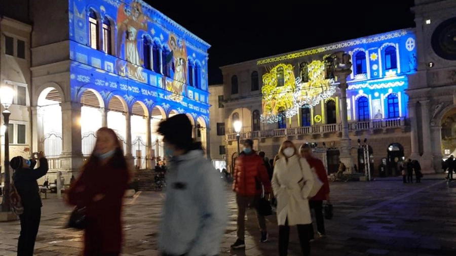 Le luci del Natale in Piazza dei Signori a Padova