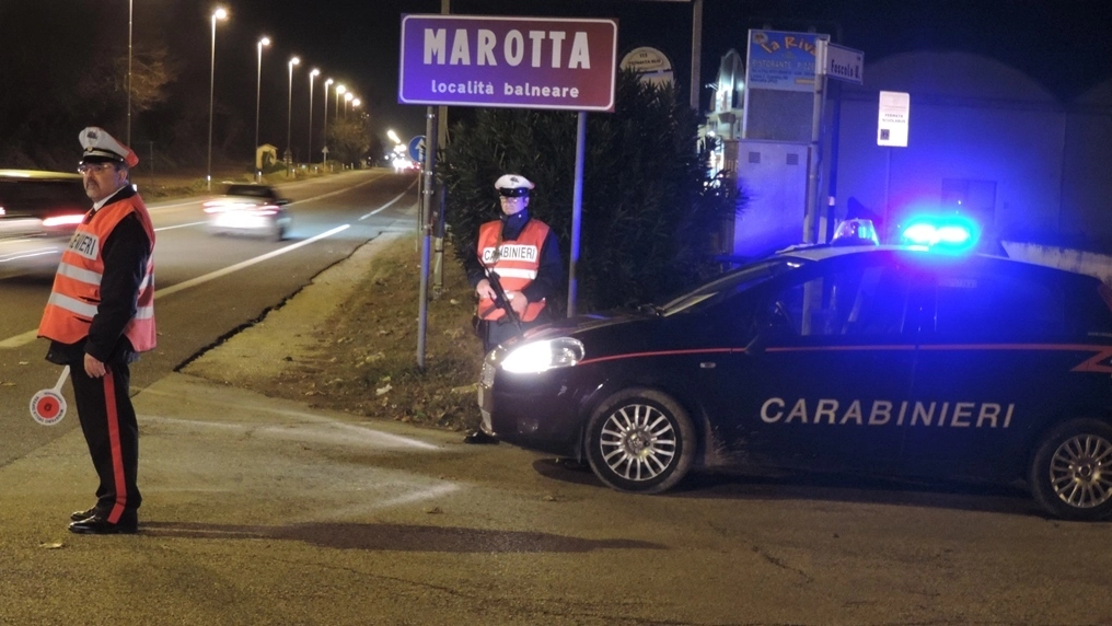 Marotta (Pesaro e Urbino), i carabinieri in azione