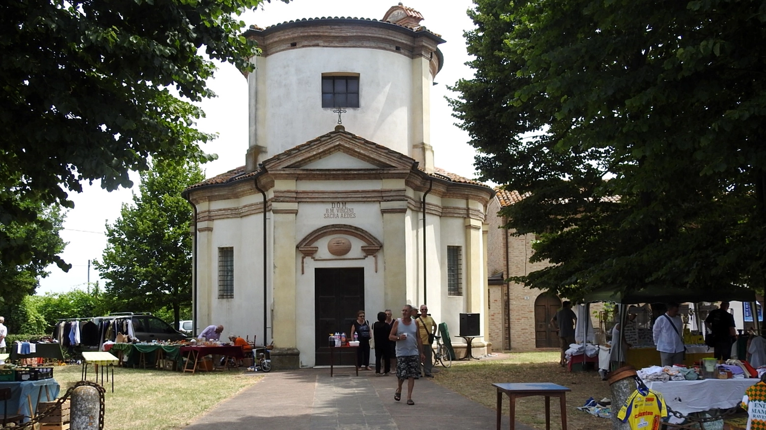 L'ottocentesco santuario della Madonna di Loreto, a Passogatto (Foto Scardovi)