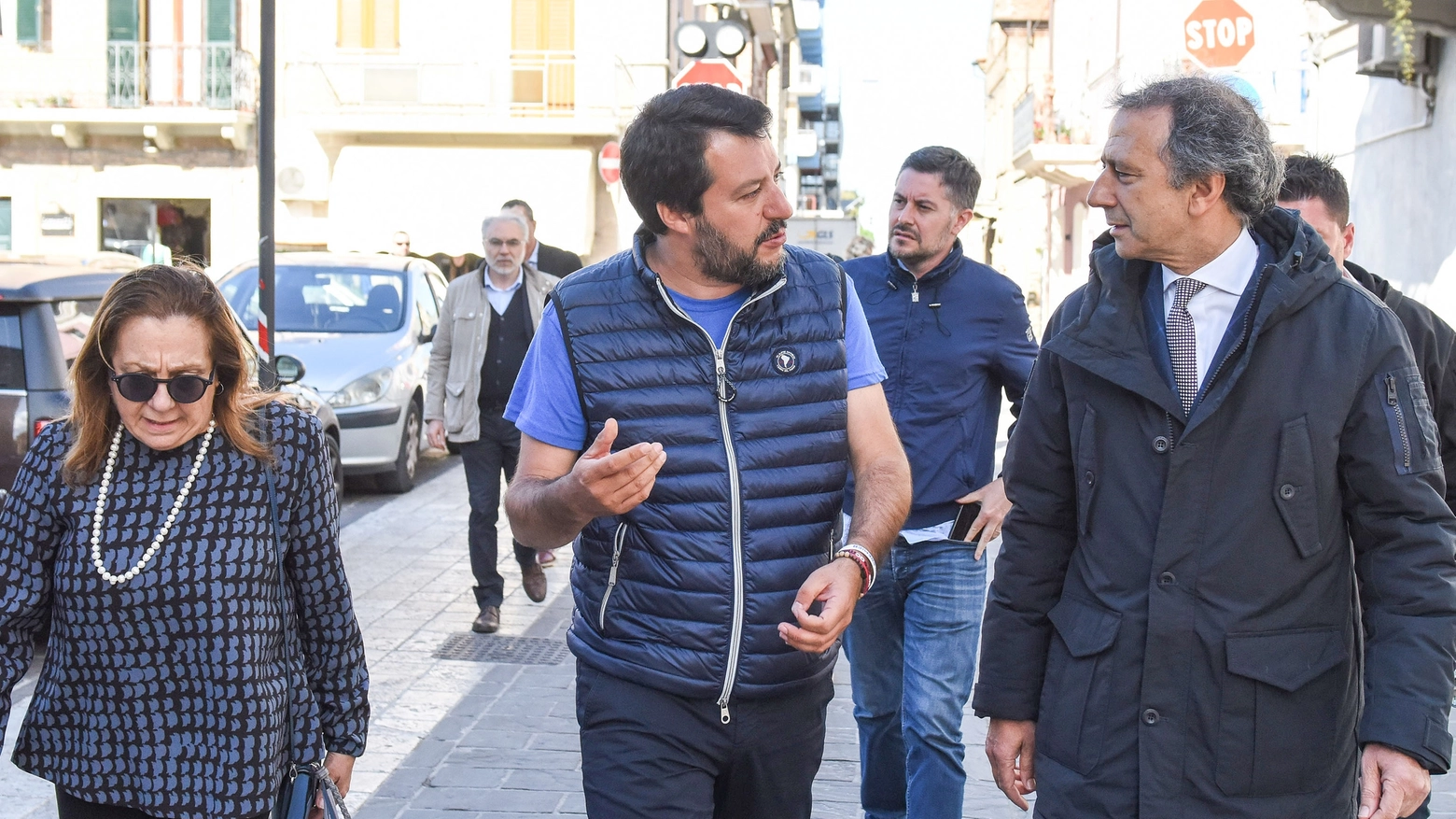 Matteo Salvini e, a destra, il questore Pignataro (foto De Marco)
