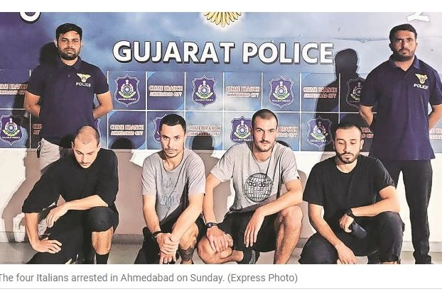 La foto degli italiani arrestati sull'Indian Express