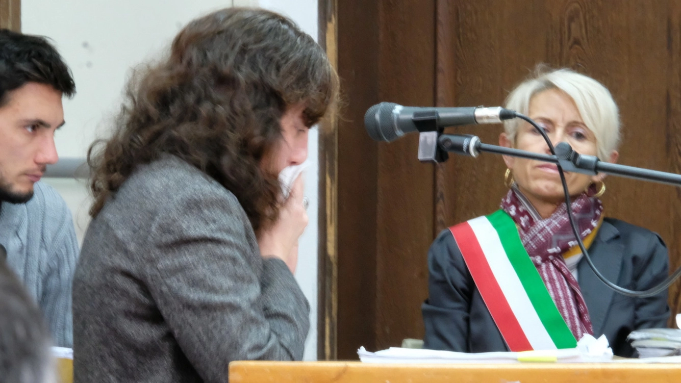 Rosita Cenni ieri in aula durante il controesame della difesa (Frasca)