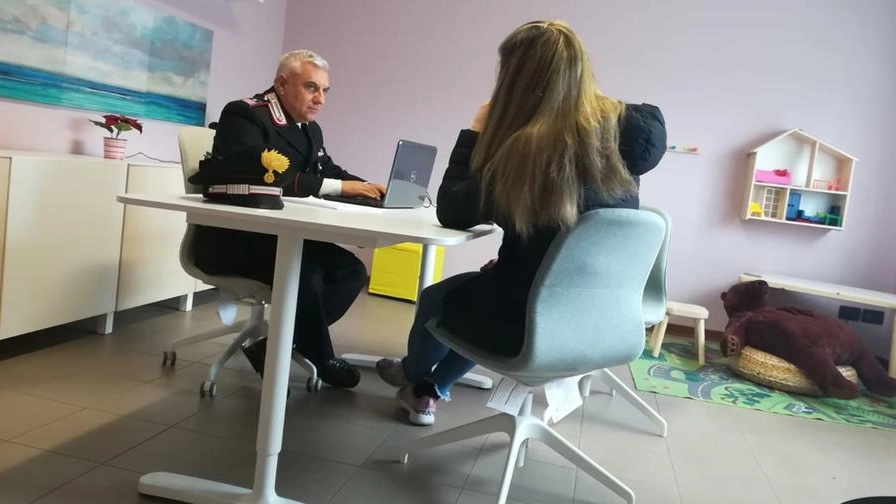 I carabinieri sono intervenuti per proteggere la donna (Foto d'archivio)