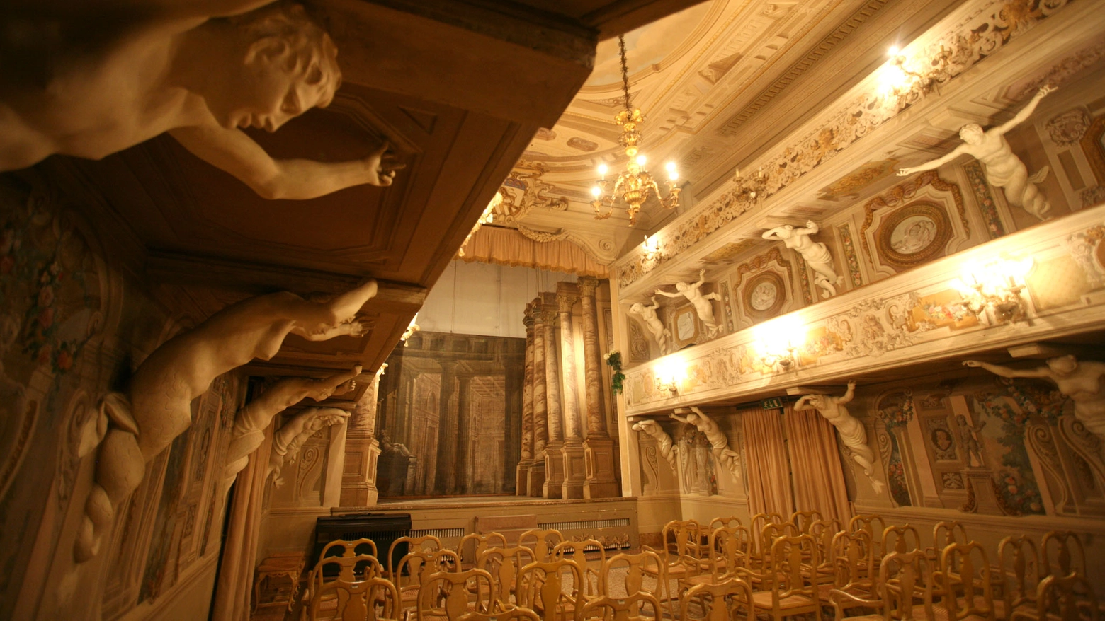 L'affascinante teatro di villa Mazzacorati