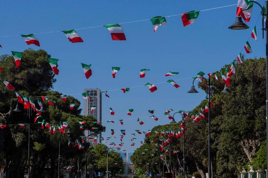 A Rimini 20000 bandiere tricolore le per l'Adunata degli Alpini 2022