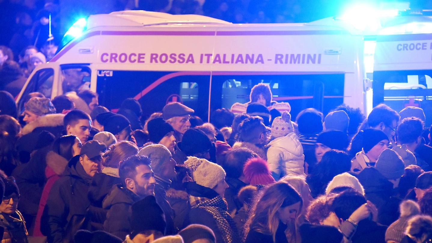 Un’ambulanza a Rimini (foto Migliorini)
