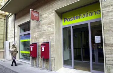 Carte d’identità, passaporti, Isee: presto si potrà fare tutto alle Poste a Pesaro