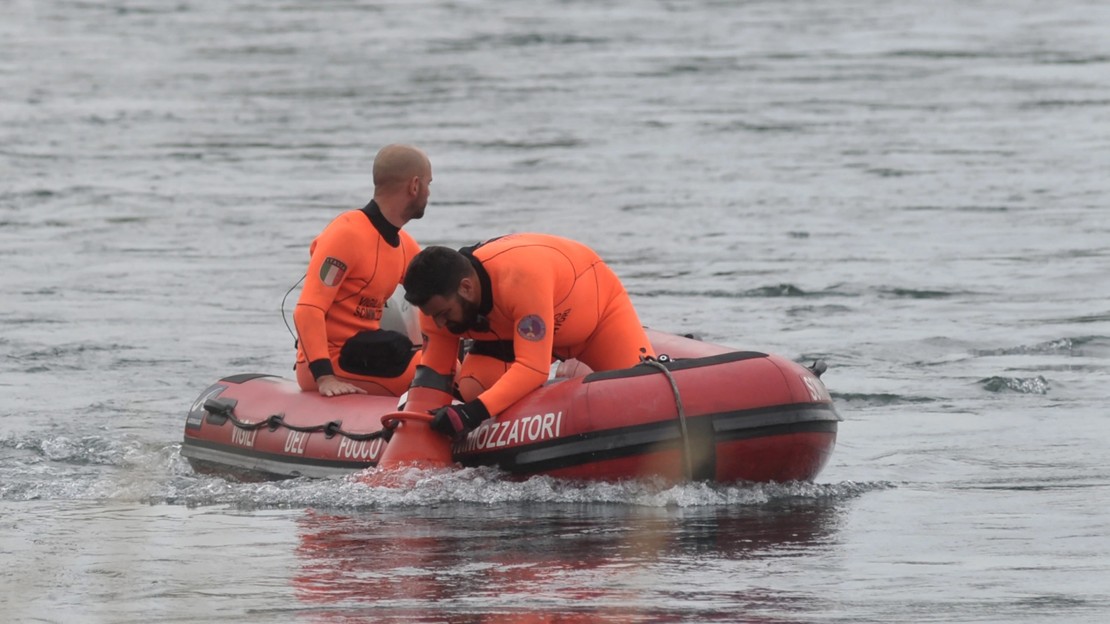 I corpi di padre e figlio sono stati recuperati nel fiume Trebbia, a Piacenza,  dai sommozzatori dei vigili del fuoco (archivio)