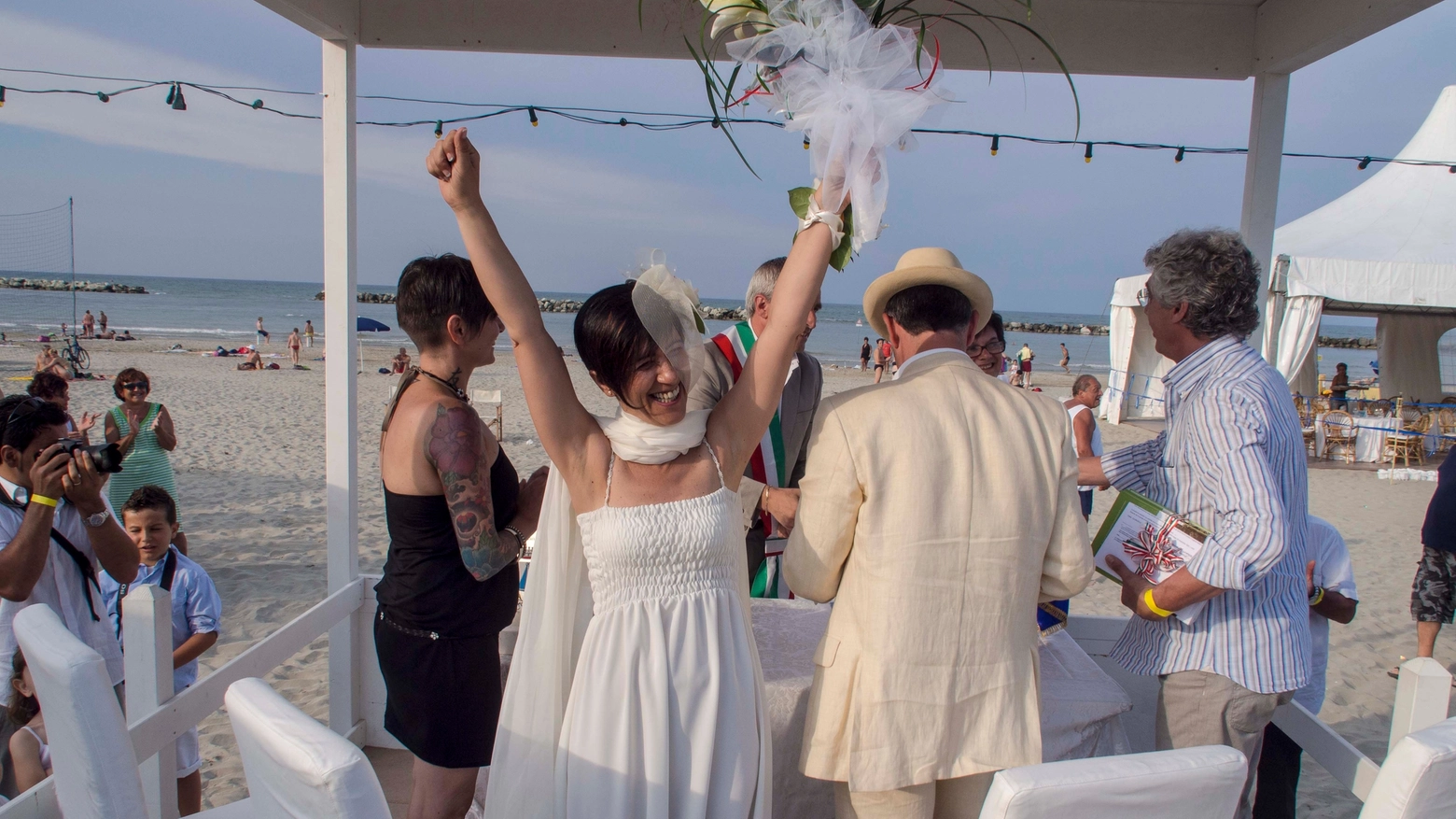 Matrimonio in spiaggia a Bellaria Igea Marina (foto PasqualeBove)