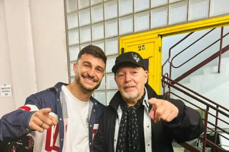 Orsolini insieme a Vasco Rossi (foto da Instagram)
