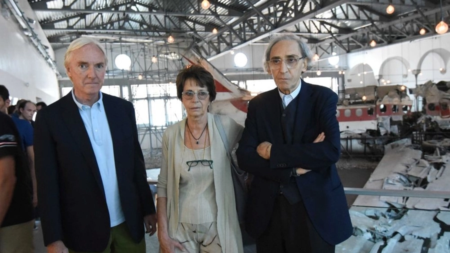 Franco Battiato al museo di Ustica: era il 2015 (foto Schicchi)