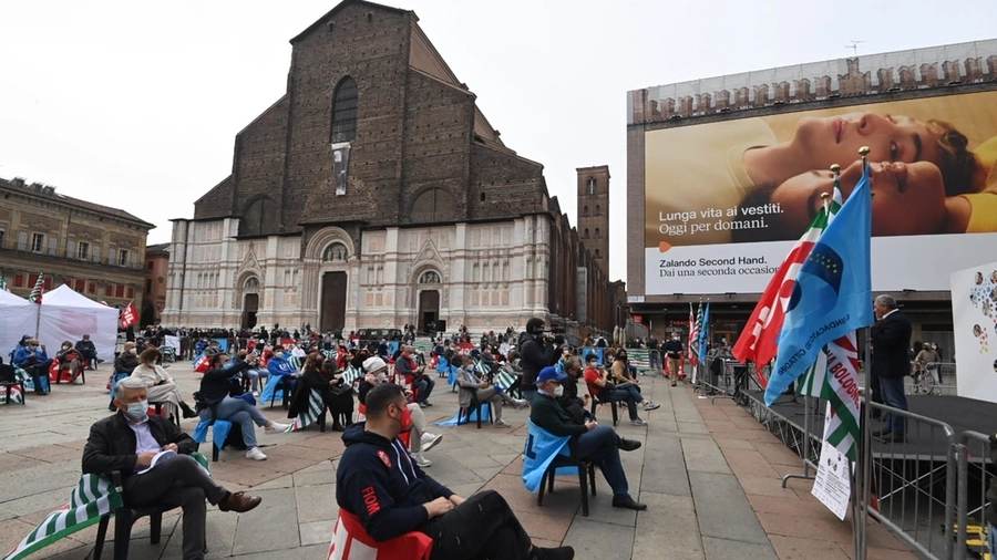 1 maggio Bologna, i sindacati tornano in piazza Maggiore (FotoSchicchi)