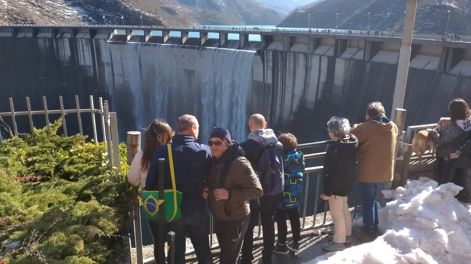 Boom di turisti alla diga di Ridracoli
