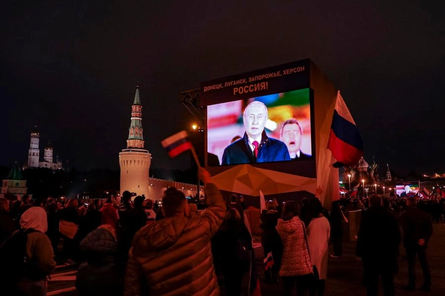 Il presidente Putin ha parlato dalla piazza Rossa di Mosca (Epa)