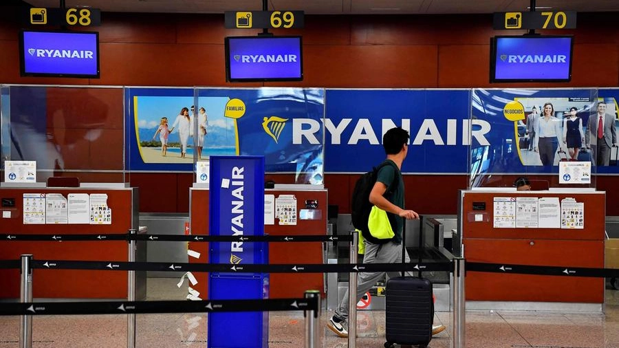 Volo Ryanair Catania Bologna cancellato: disagi per 200 passeggeri