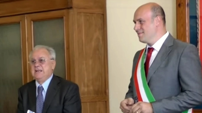 Gino Pasotti con il sindaco di Riolo Terme, Alfonso Nicolardi