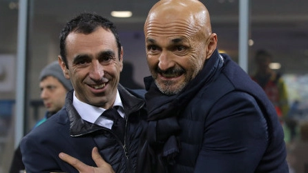   Colucci l’anno scorso quando allenava il Pordenone si saluta con Luciano Spalletti dopo la partita contro l’Inter