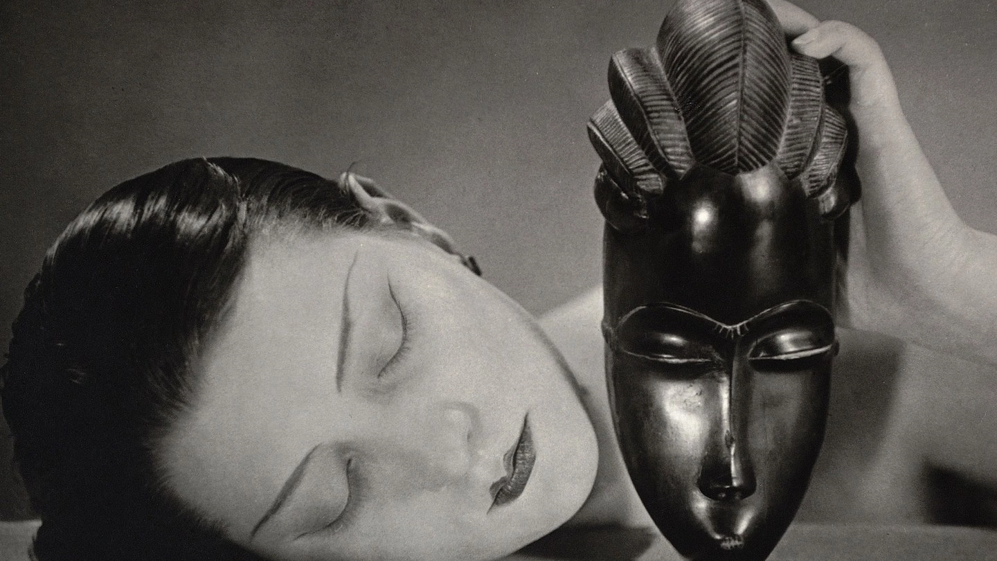 La celebre foto di Man Ray ‘Noire  et Blanche’ (1926)