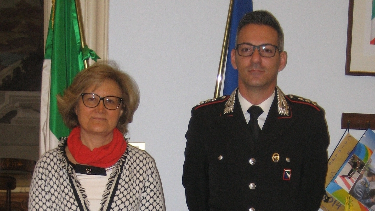 Fermo: il prefetto Pagliuca con il comandante dei carabinieri, capitano Peluso