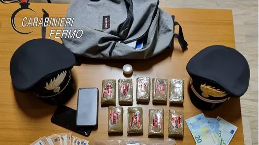 La droga sequestrata dai carabinieri 