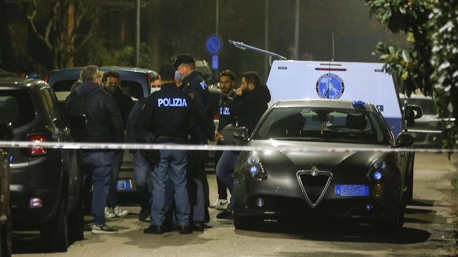Omicidio a Sassuolo: uccide compagna, due figli e suocera poi si uccide
