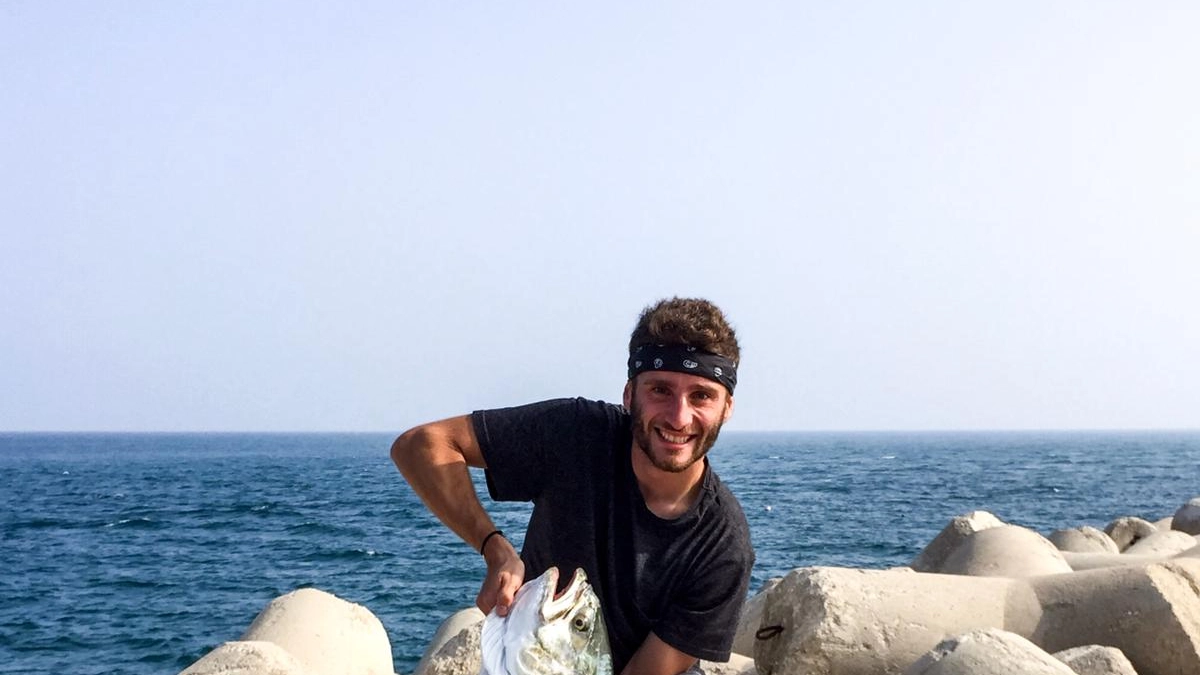 Pesaro, pesca una leccia di 19 chili: nella foto Alessandro