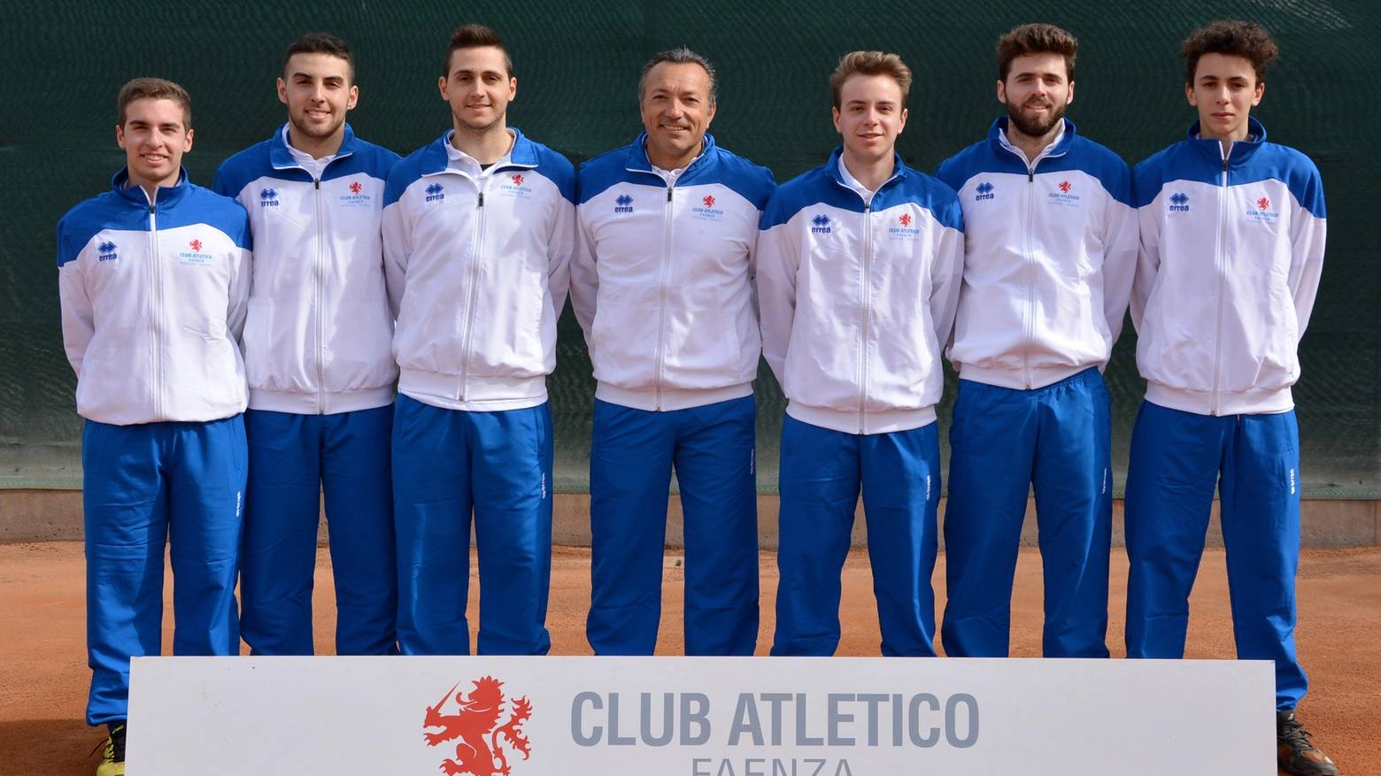 La squadra maschile del tennis club Faenza