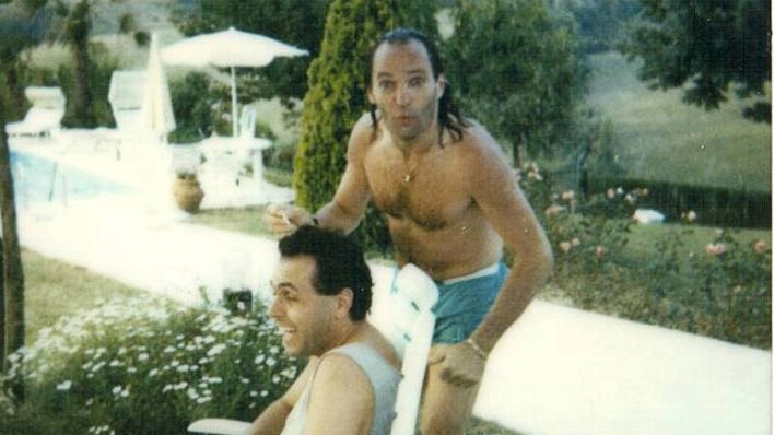 Vasco Rossi con Roberto Vecchi nella foto scattata a Rimini nel 1988