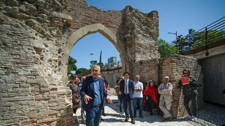 Rimini, aperta ap pubblico Porta Galliana: inaugurazione col sindaco (Foto Petrangeli)