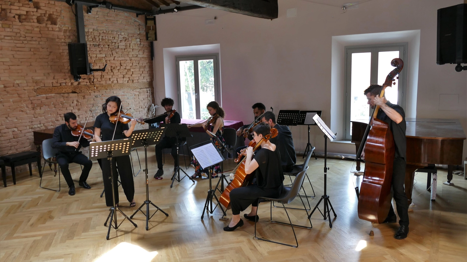 L’Ensemble d’archi del conservatorio Maderna  esegue lo ’Stabat Mater’ a San Domenico